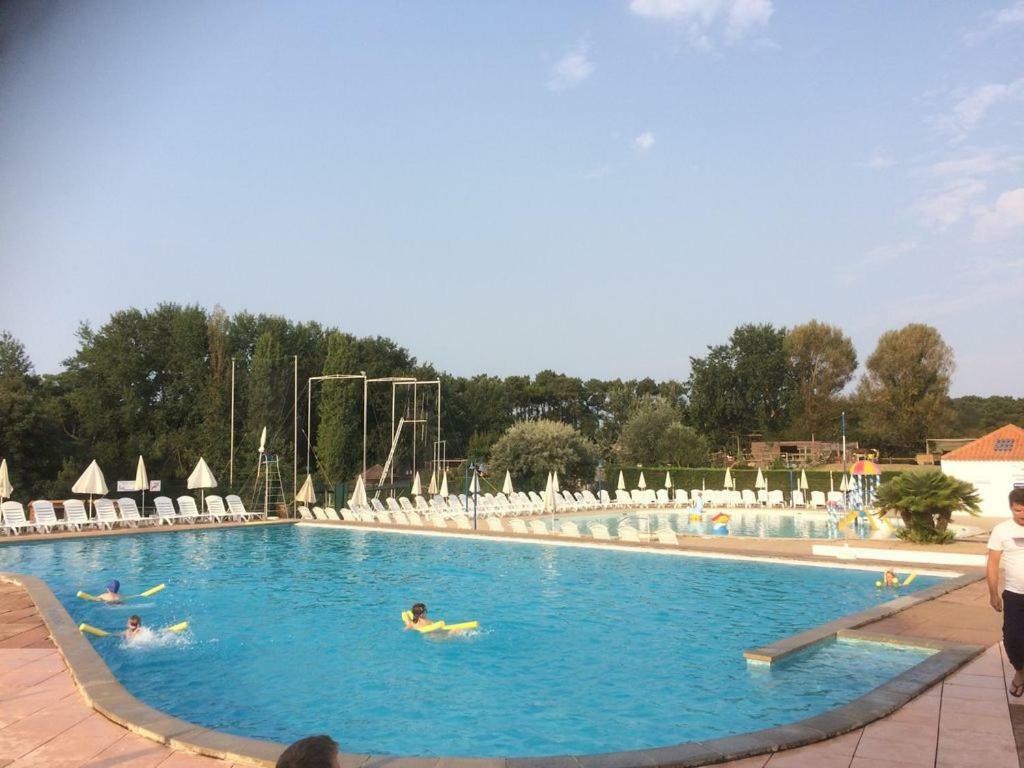 Appartement 2 Pieces Port-Bourgenay 31M2 - Acces Piscine Inclus Talmont-Saint-Hilaire Luaran gambar